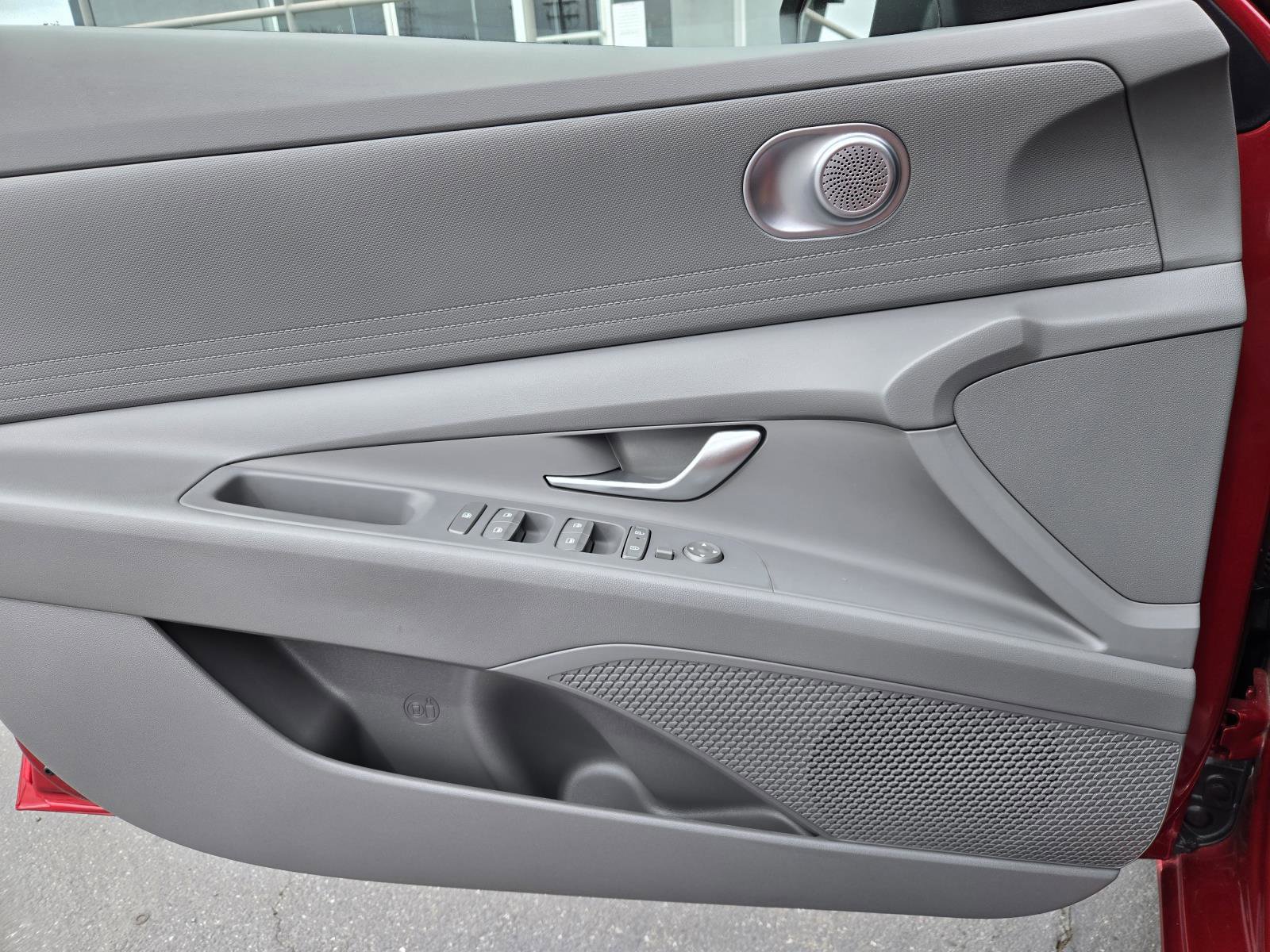 Used 2024 Hyundai Elantra Blue image 20