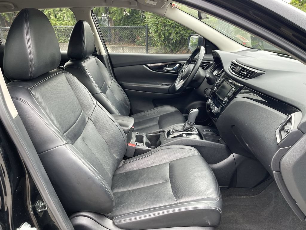 Used 2021 Nissan Rogue Sport SL AWD/4WD image 28
