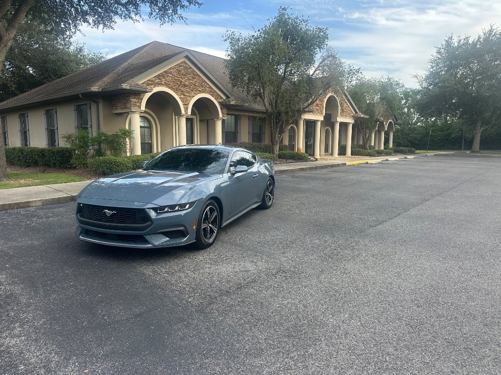 Used 2024 Ford Mustang Premium RWD image 4