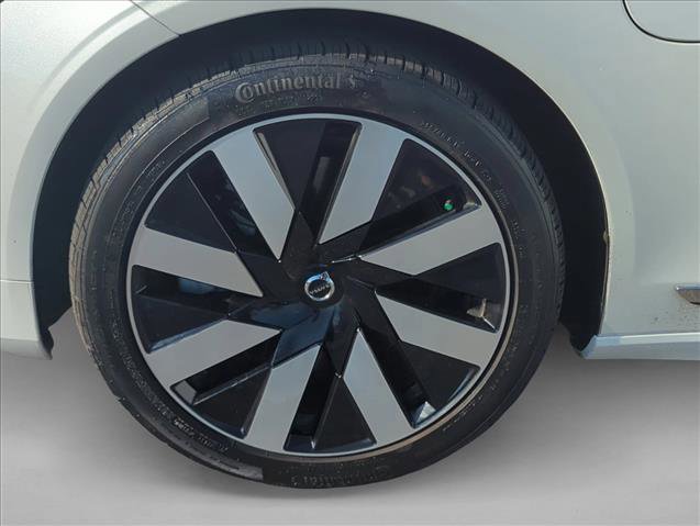 Used 2024 Volvo S90 T8 Ultimate w/ Lounge Package image 28