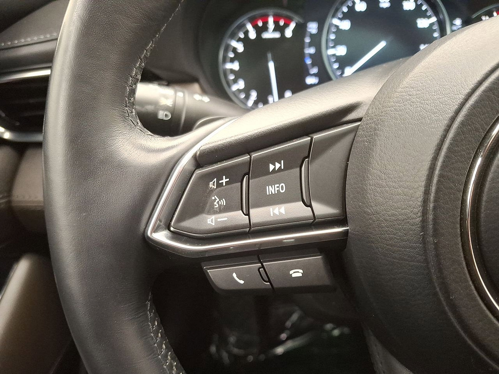 Used 2018 MAZDA MAZDA6 Signature image 17