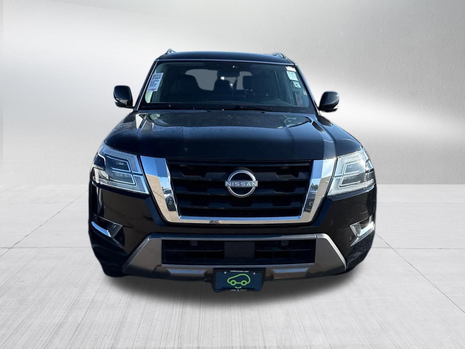 Used 2021 Nissan Armada SV AWD/4WD image 2