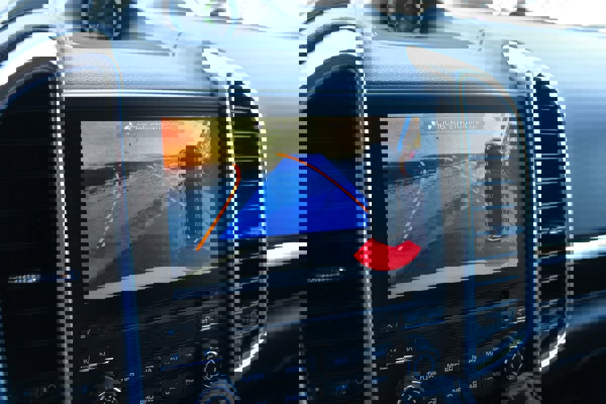 Used 2017 Porsche Cayenne S image 22