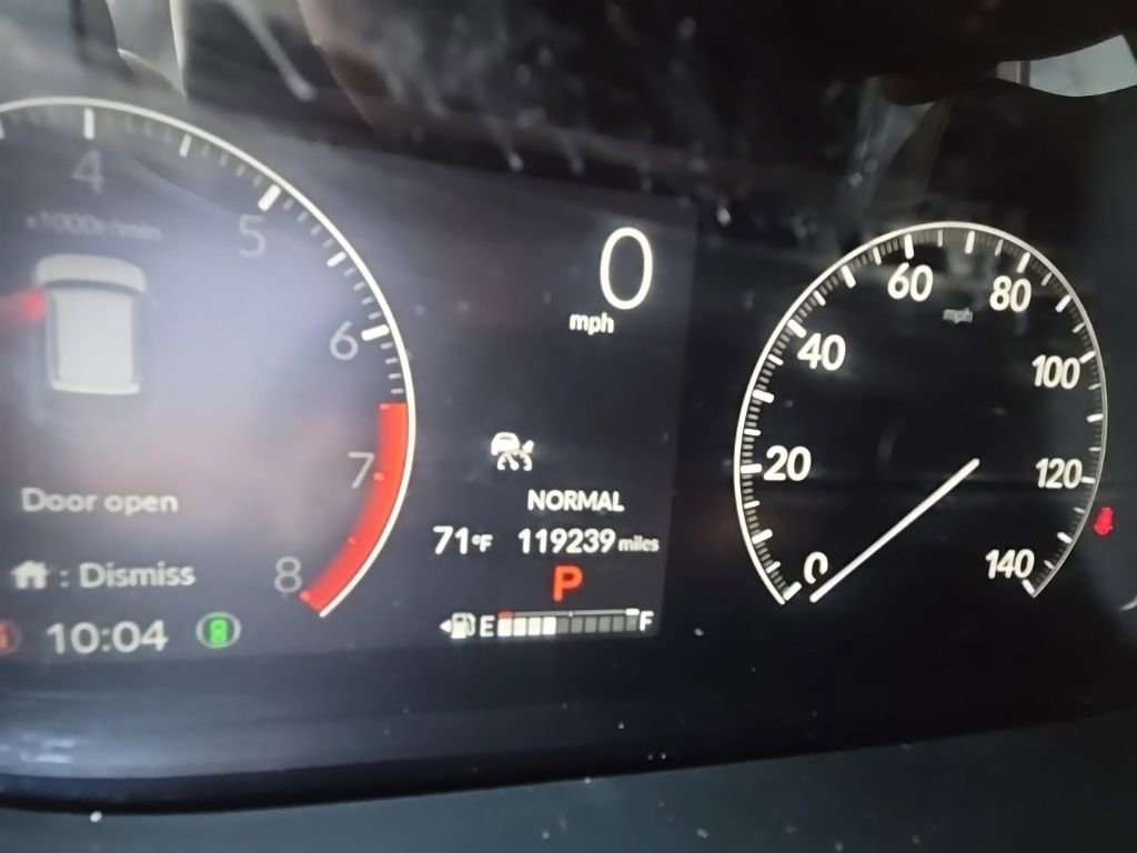 Used 2024 Honda Pilot Touring image 16