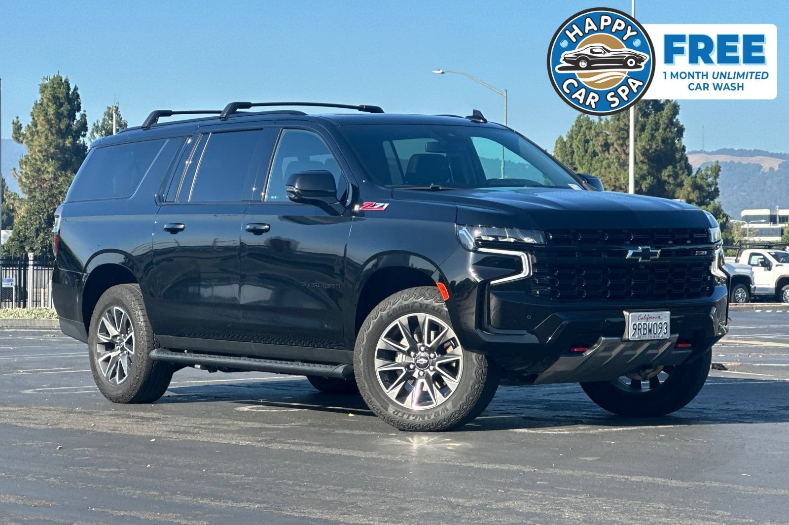 Used 2024 Chevrolet Suburban Z71 w/ Luxury Package AWD/4WD image 1