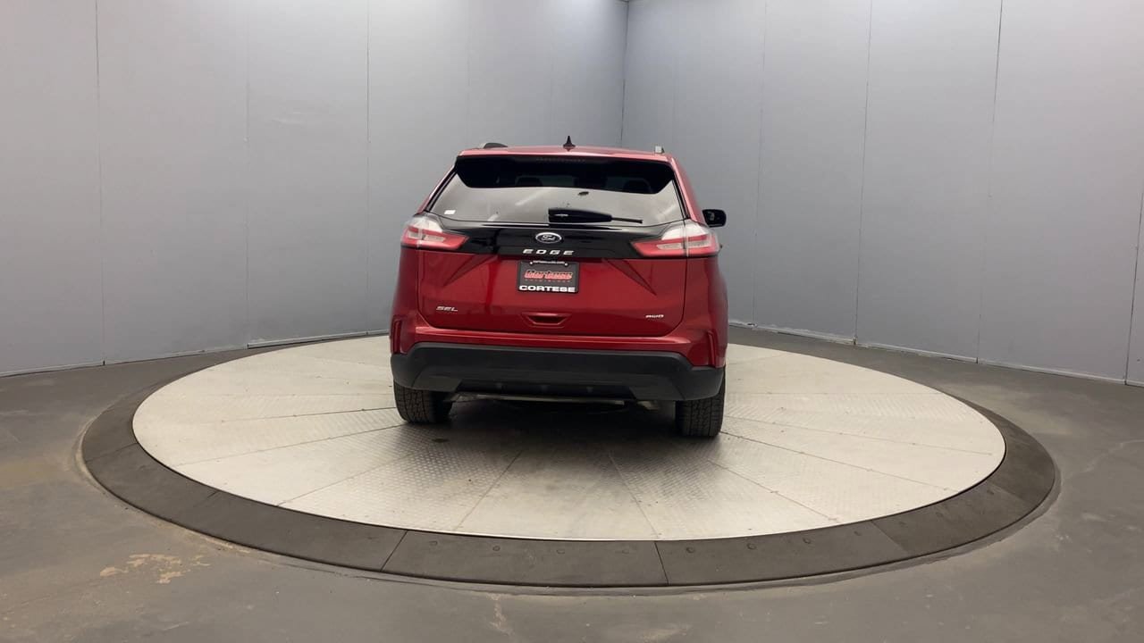 Used 2023 Ford Edge SEL w/ Sport Appearance Package AWD/4WD image 4