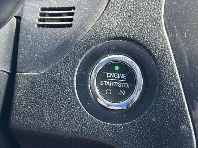 Used 2017 Ford Explorer XLT FWD image 32
