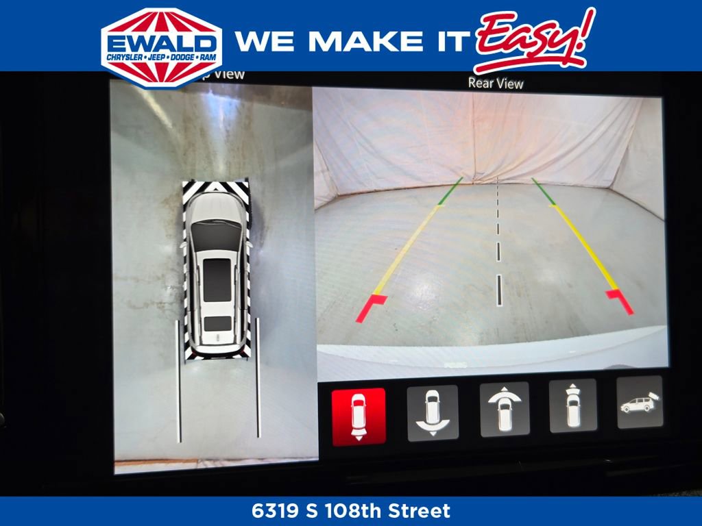 New 2026 Chrysler Pacifica Select w/ S Appearance Package image 2