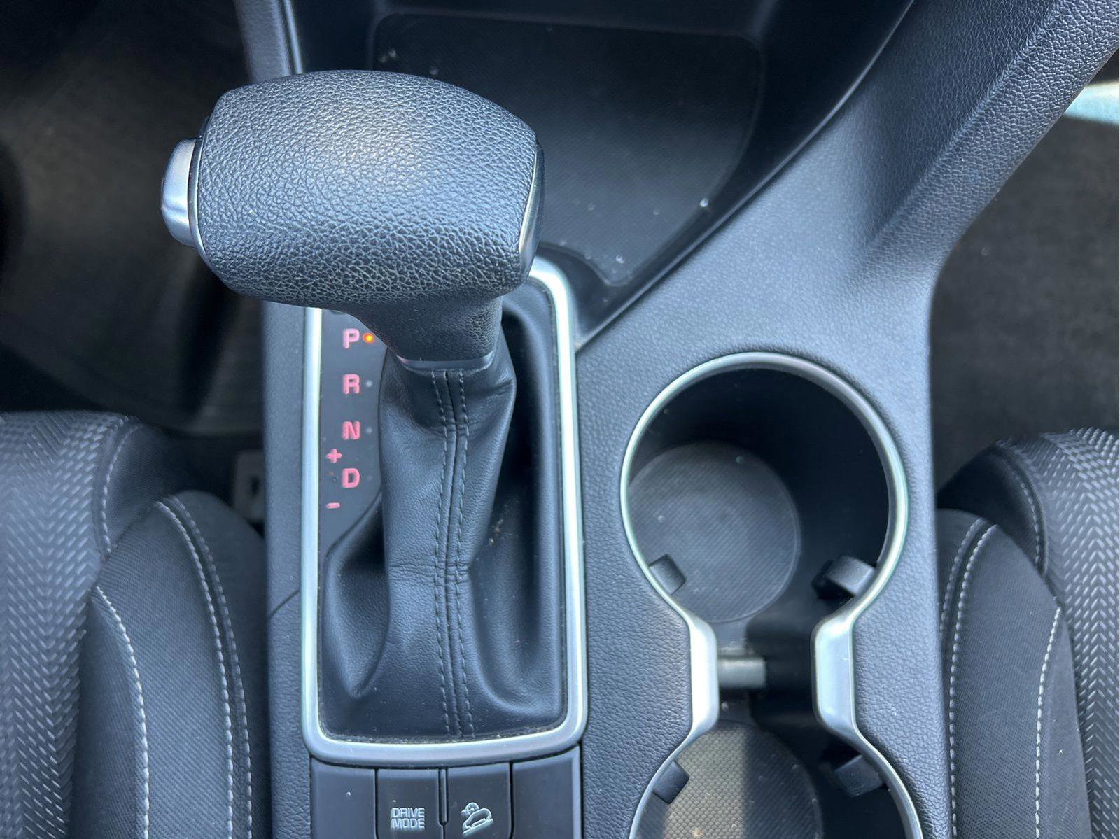 Used 2022 Kia Sportage LX image 19