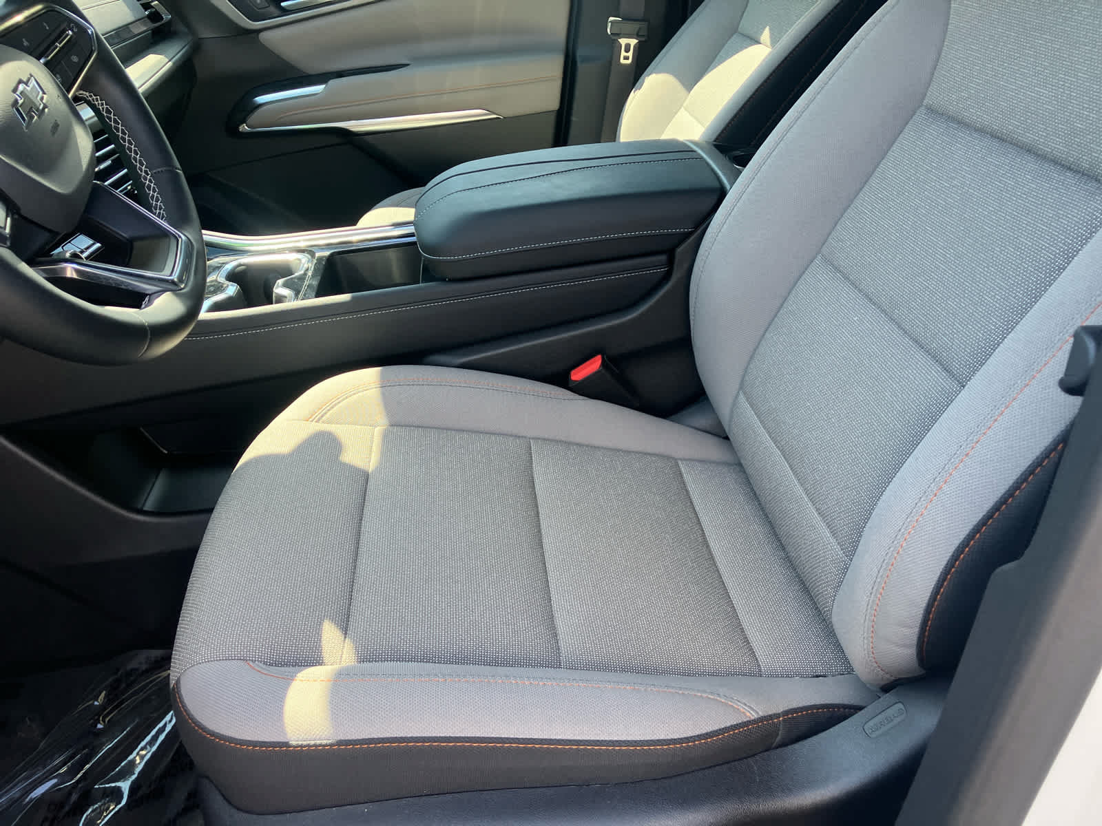 Used 2025 Chevrolet Traverse LT w/ Midnight/Sport Edition FWD image 10