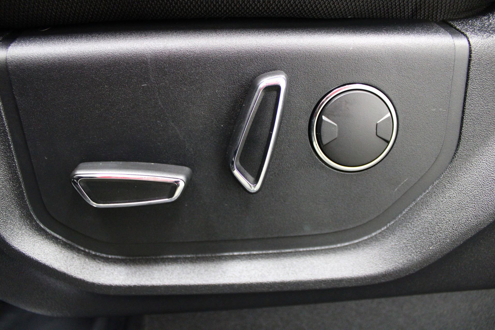 Used 2018 Ford F150 XLT w/ Equipment Group 302A Luxury image 41