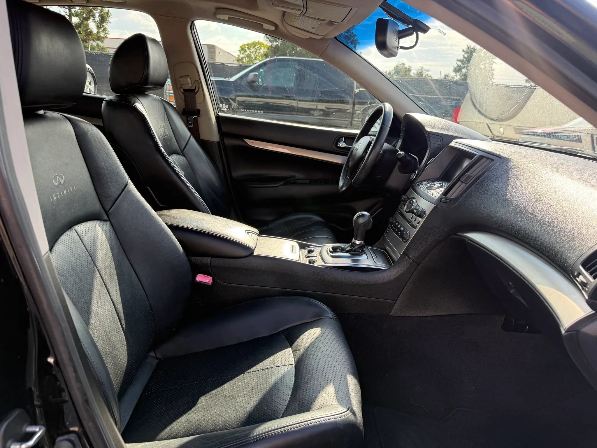 Used 2012 INFINITI G37 x Sedan w/ Premium Pkg AWD/4WD image 18