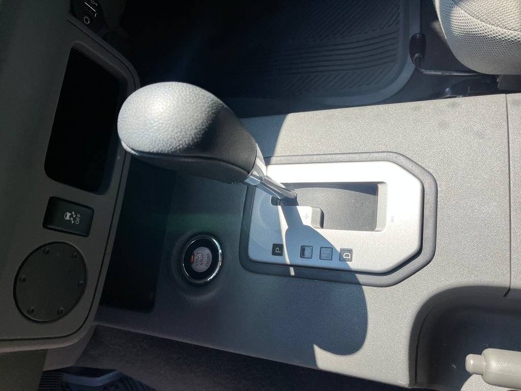 Used 2020 Nissan Frontier SV RWD image 24