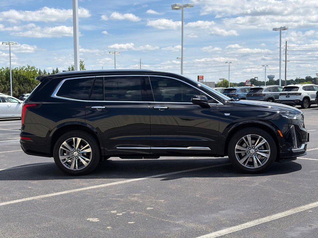 Used 2024 Cadillac XT6 Premium Luxury w/ Technology Package AWD/4WD image 4