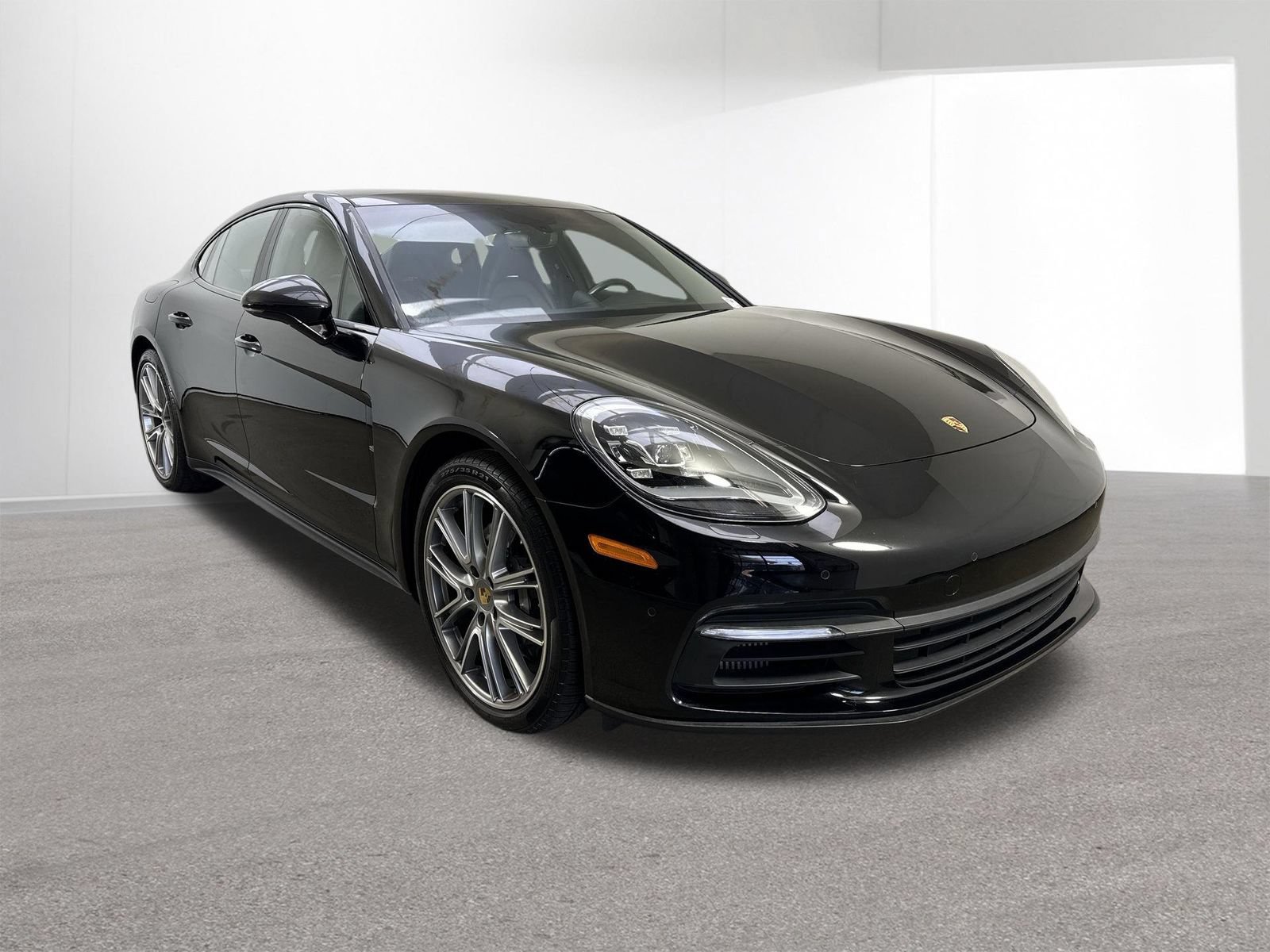 Used 2018 Porsche Panamera 4S AWD/4WD image 3