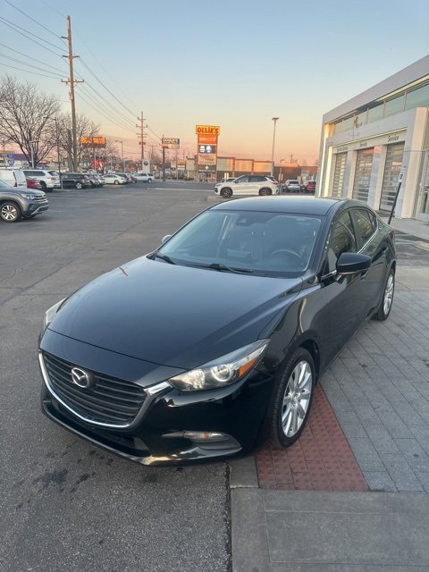 Used 2018 MAZDA MAZDA3 Touring image 23