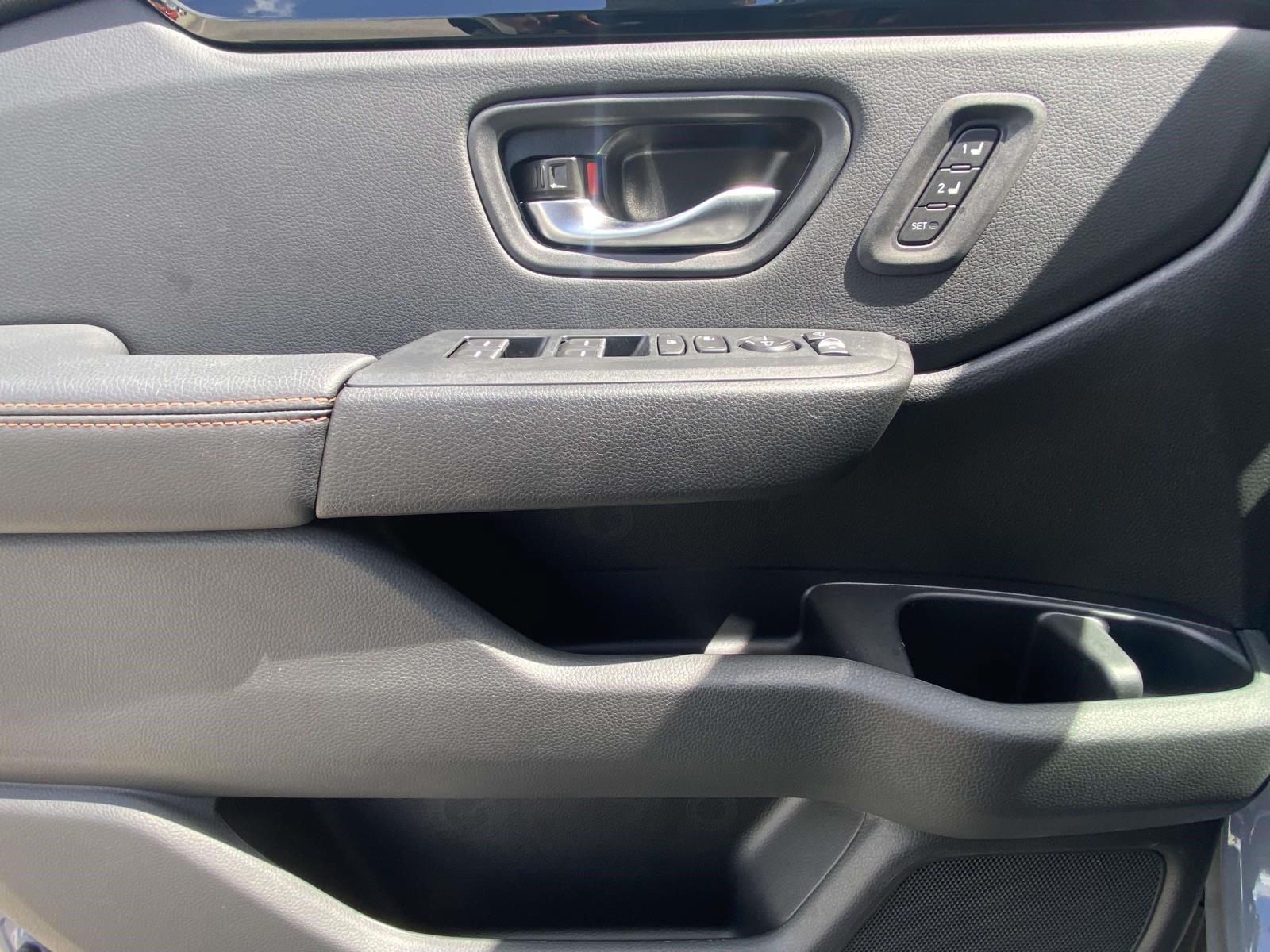 Used 2025 Honda Pilot TrailSport image 19