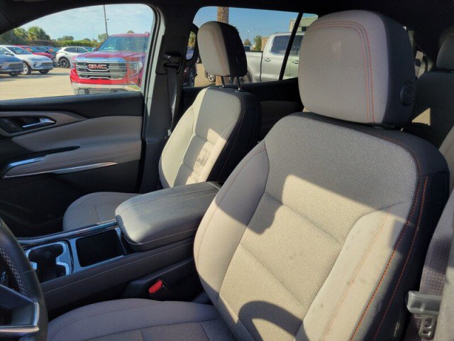 Certified 2025 Chevrolet Traverse LT image 12