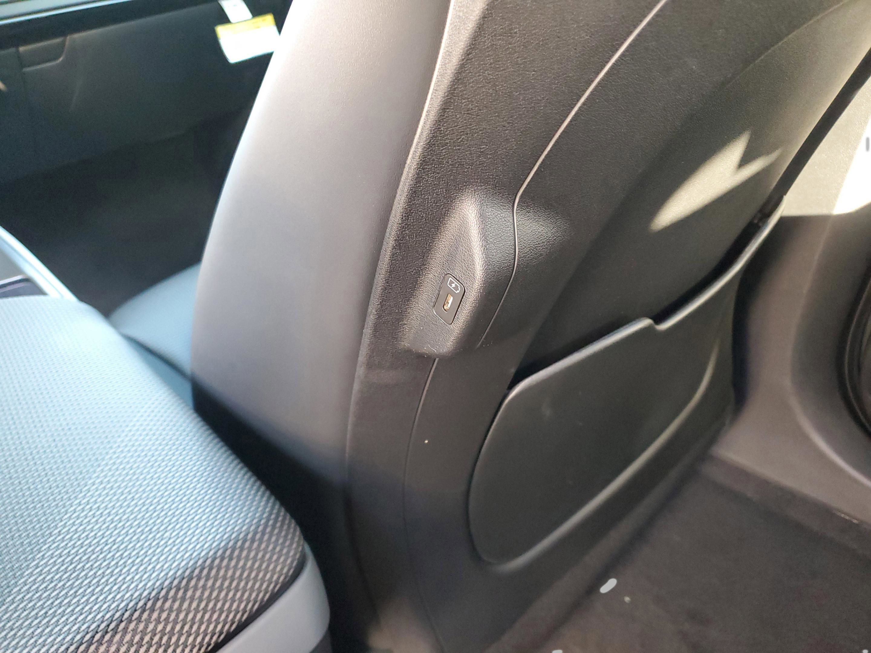 New 2025 Kia EV6 Wind image 29