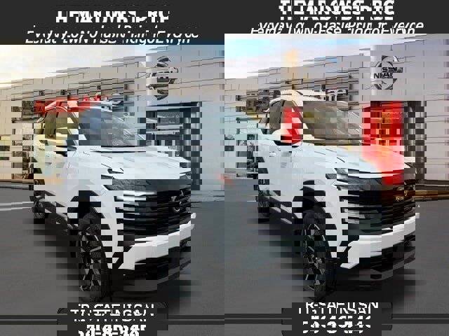 New 2025 Nissan Kicks SV image 1