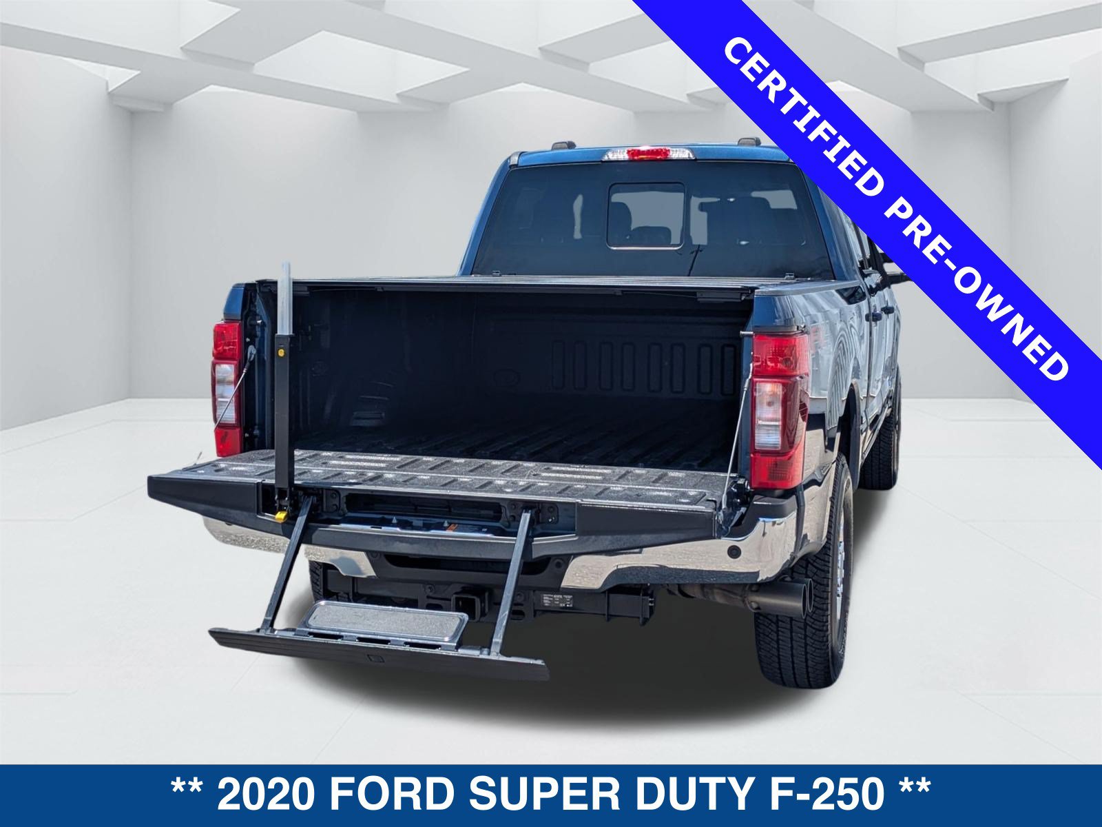 Certified 2020 Ford F250 Lariat w/ Lariat Ultimate Package AWD/4WD image 15