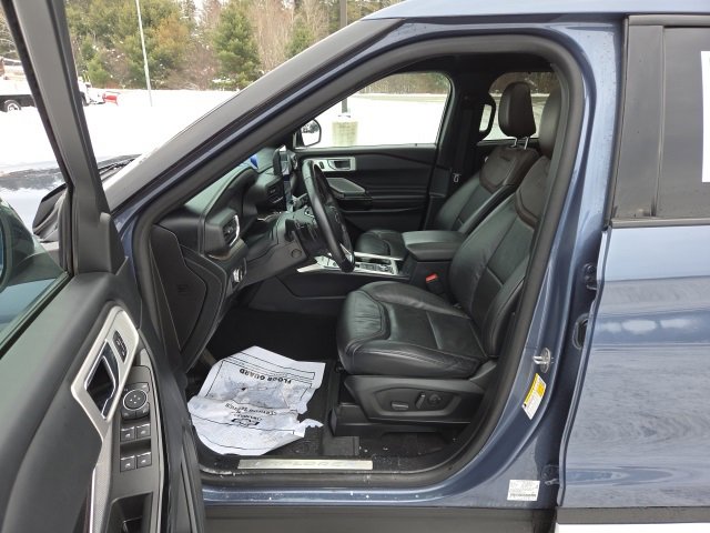 Used 2021 Ford Explorer Platinum w/ Equipment Group 601A image 18