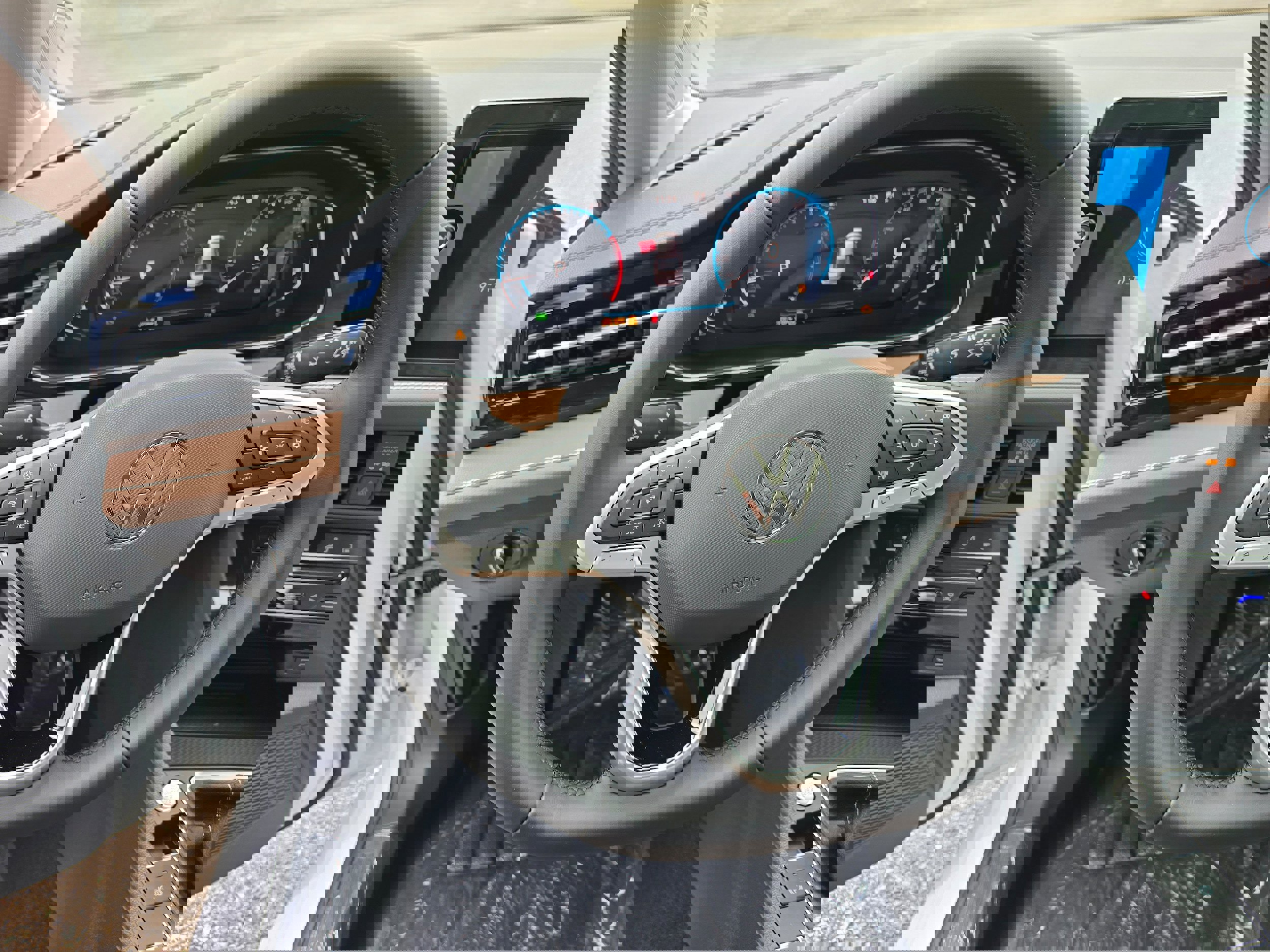 New 2025 Volkswagen Jetta SEL image 15