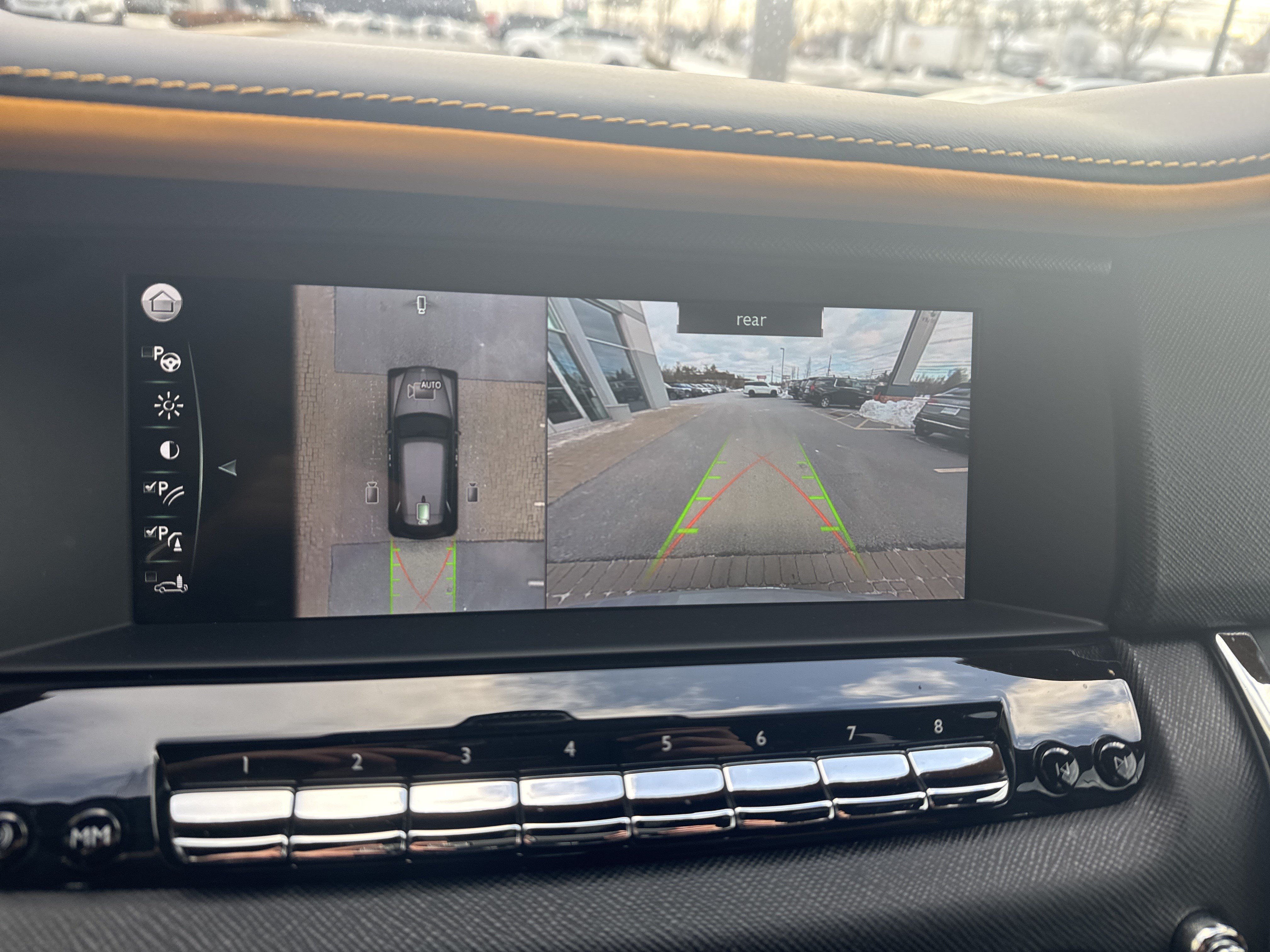 Certified 2024 Rolls-Royce Cullinan w/ Interior Detailing Package AWD/4WD image 24