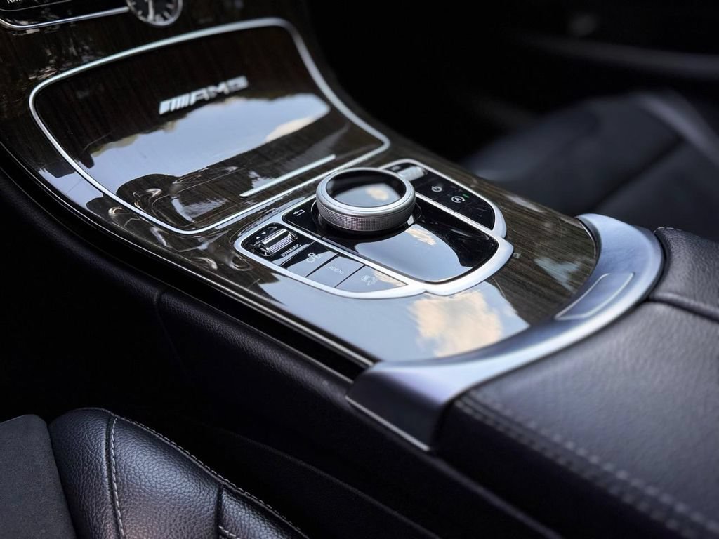 Used 2017 Mercedes-Benz C 63 AMG Sedan image 18