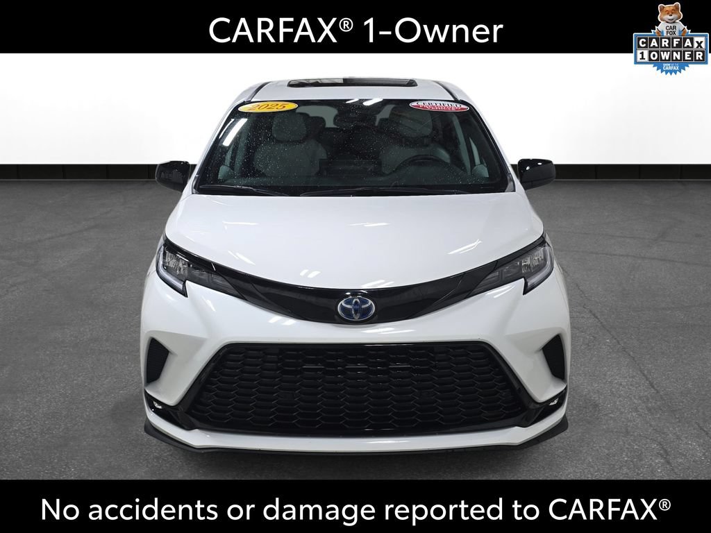 Certified 2025 Toyota Sienna XSE AWD/4WD image 2