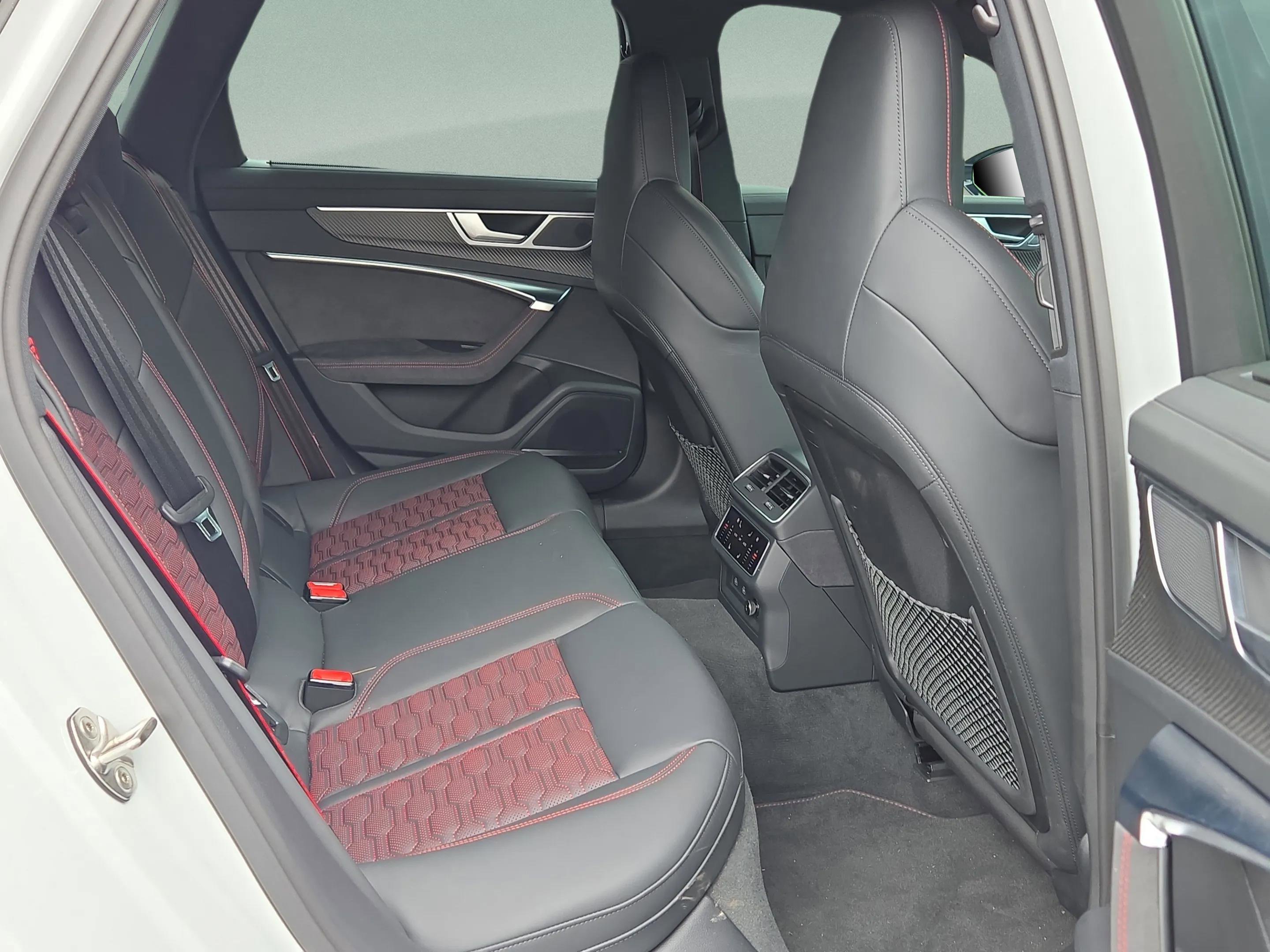 Used 2025 Audi RS 6 performance image 12
