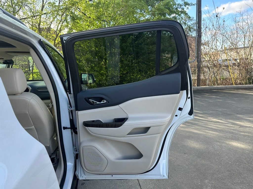 Used 2022 GMC Acadia Denali w/ Denali Ultimate Package image 34