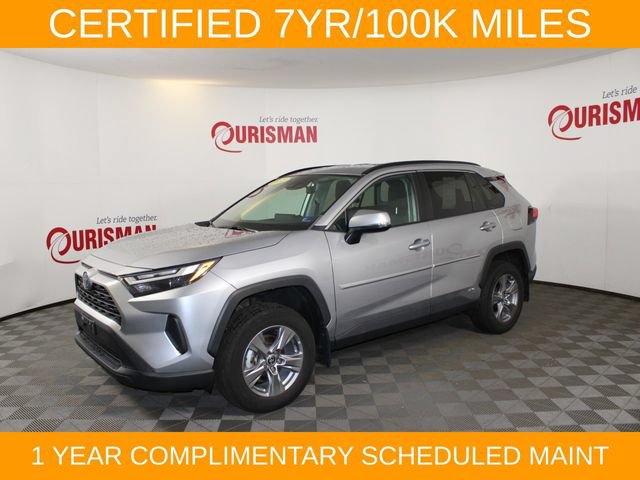 Used 2022 Toyota RAV4 XLE AWD/4WD image 2