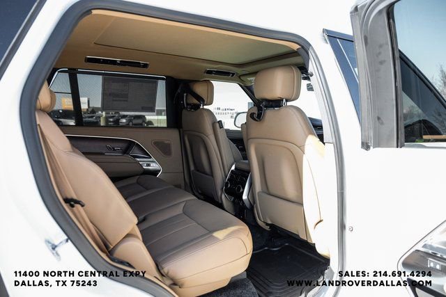 New 2026 Land Rover Range Rover Long Wheelbase SE image 36