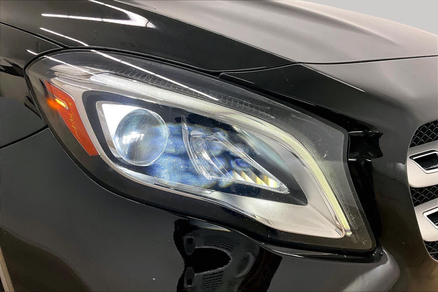 Used 2020 Mercedes-Benz GLA 250 w/ Premium Package image 26