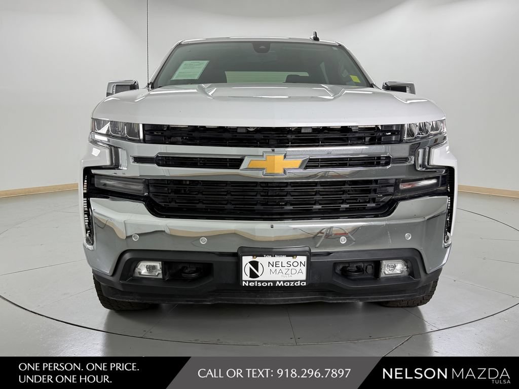 Used 2020 Chevrolet Silverado 1500 LT w/ Convenience Package AWD/4WD image 2