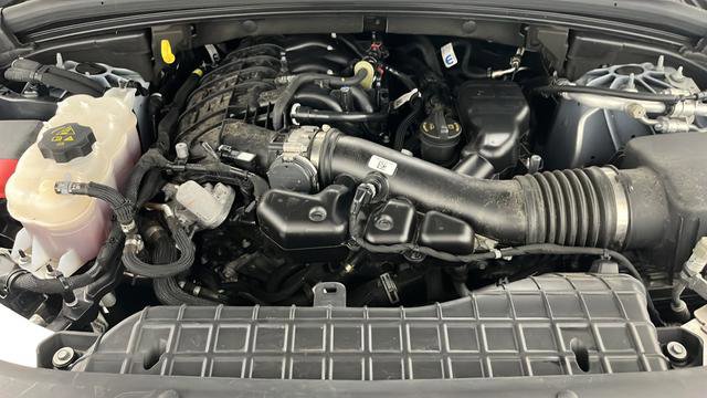 Used 2024 Jeep Grand Cherokee L Limited w/ Black Appearance Package image 41