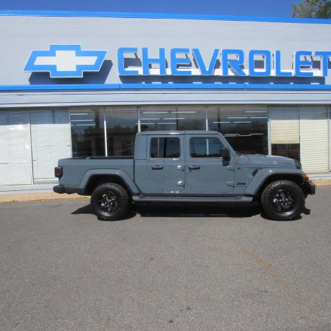 Used 2025 Jeep Gladiator Sport
