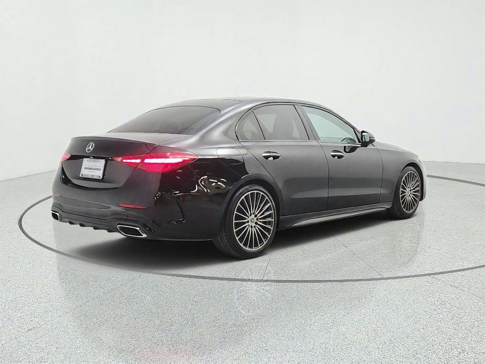 Used 2023 Mercedes-Benz C 300 Sedan image 5