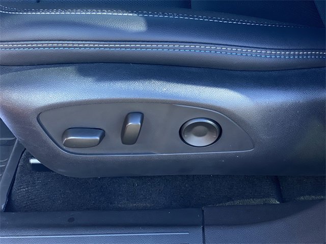 Used 2025 Chevrolet Equinox EV LT image 24