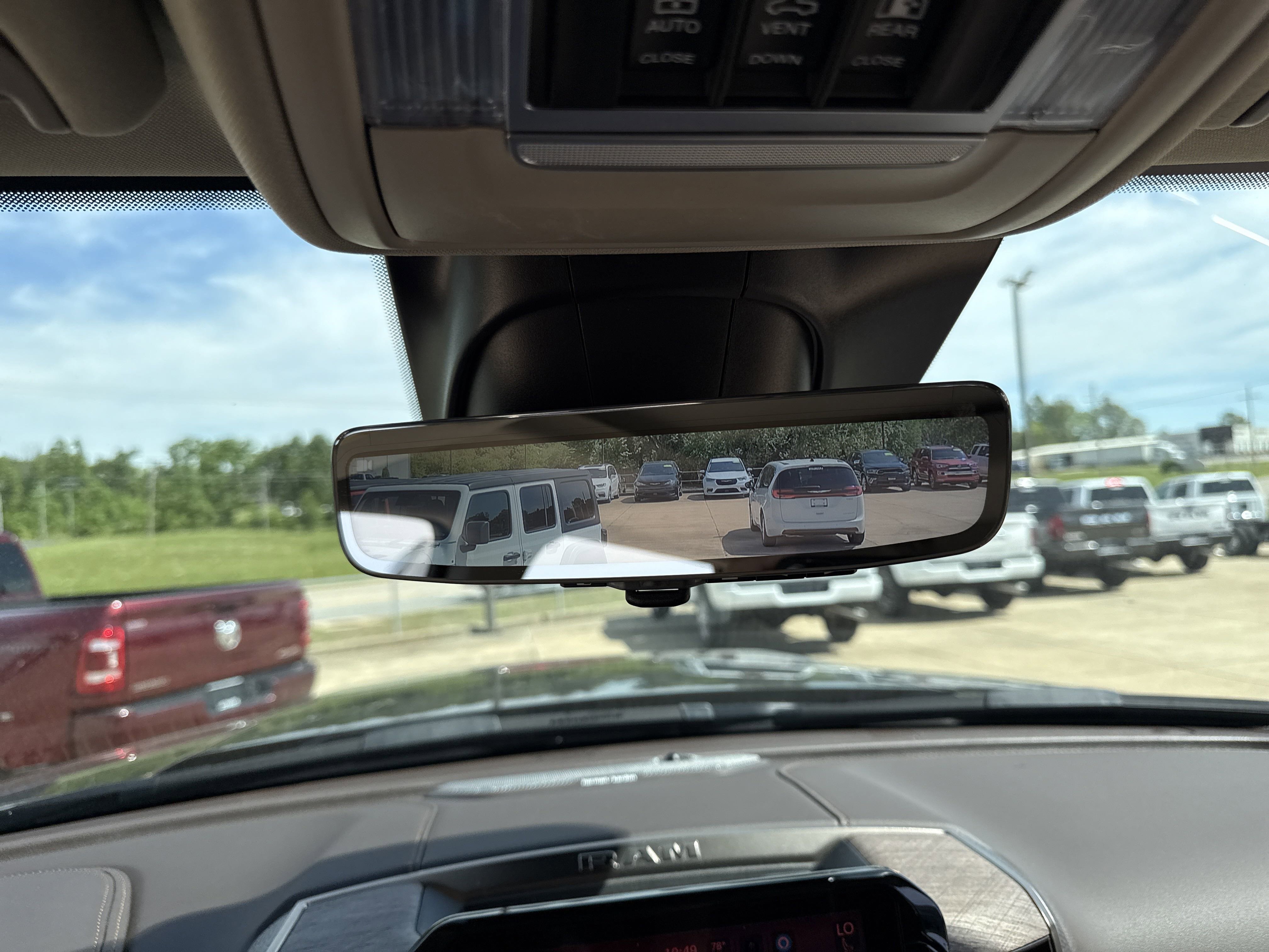 New 2025 RAM 2500 Limited image 23