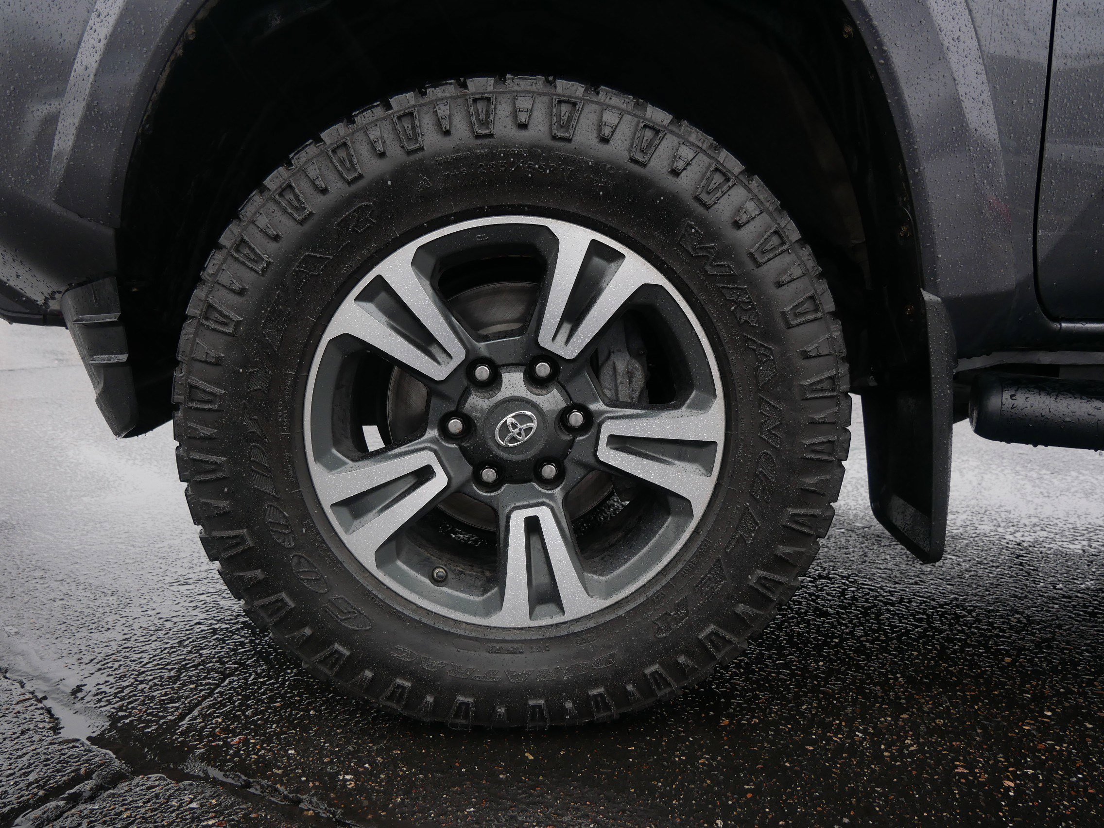 Used 2019 Toyota Tacoma TRD Sport image 15