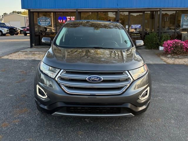 Used 2017 Ford Edge Titanium w/ Equipment Group 301A AWD/4WD image 3