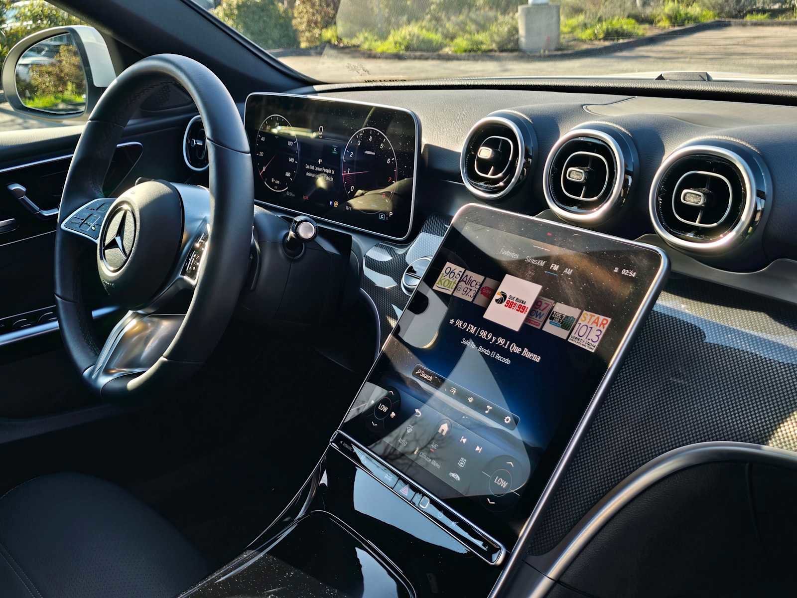 Used 2025 Mercedes-Benz C 300 Sedan image 11