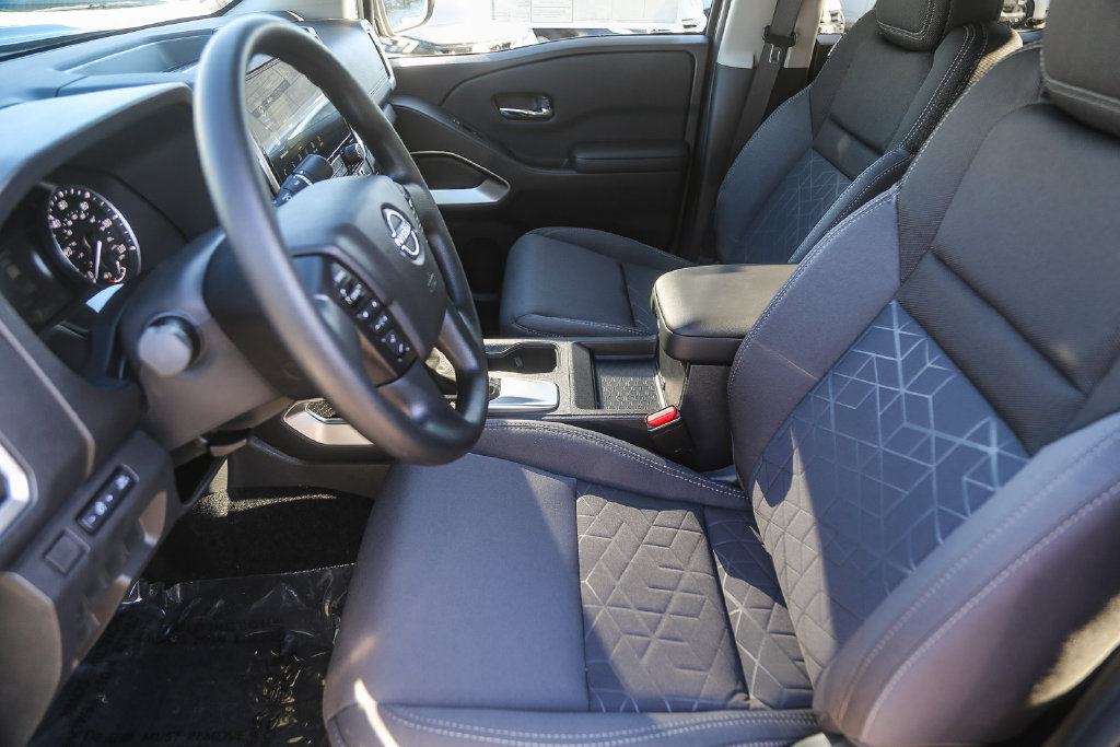 New 2026 Nissan Frontier SV w/ Tow Package RWD image 18
