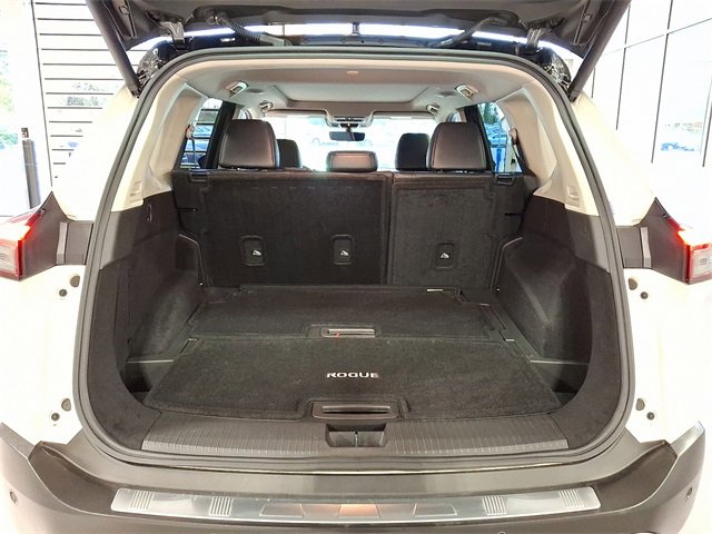 Used 2023 Nissan Rogue SL w/ SL Premium Package image 28