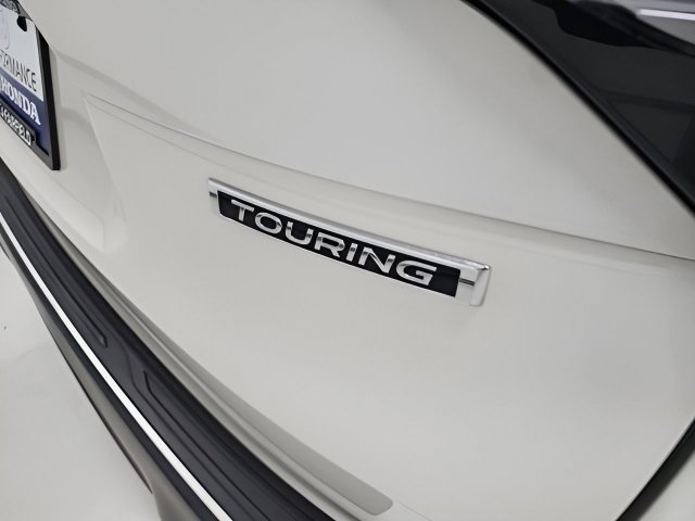 Used 2025 Subaru Forester Touring w/ Popular Package - Touring AWD/4WD image 13