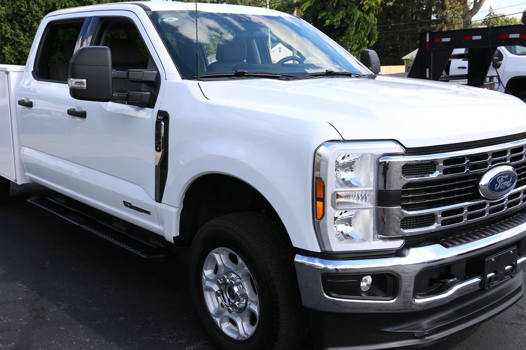 Used 2025 Ford F250 XLT w/ F-250 >10K GVWR Package AWD/4WD image 43
