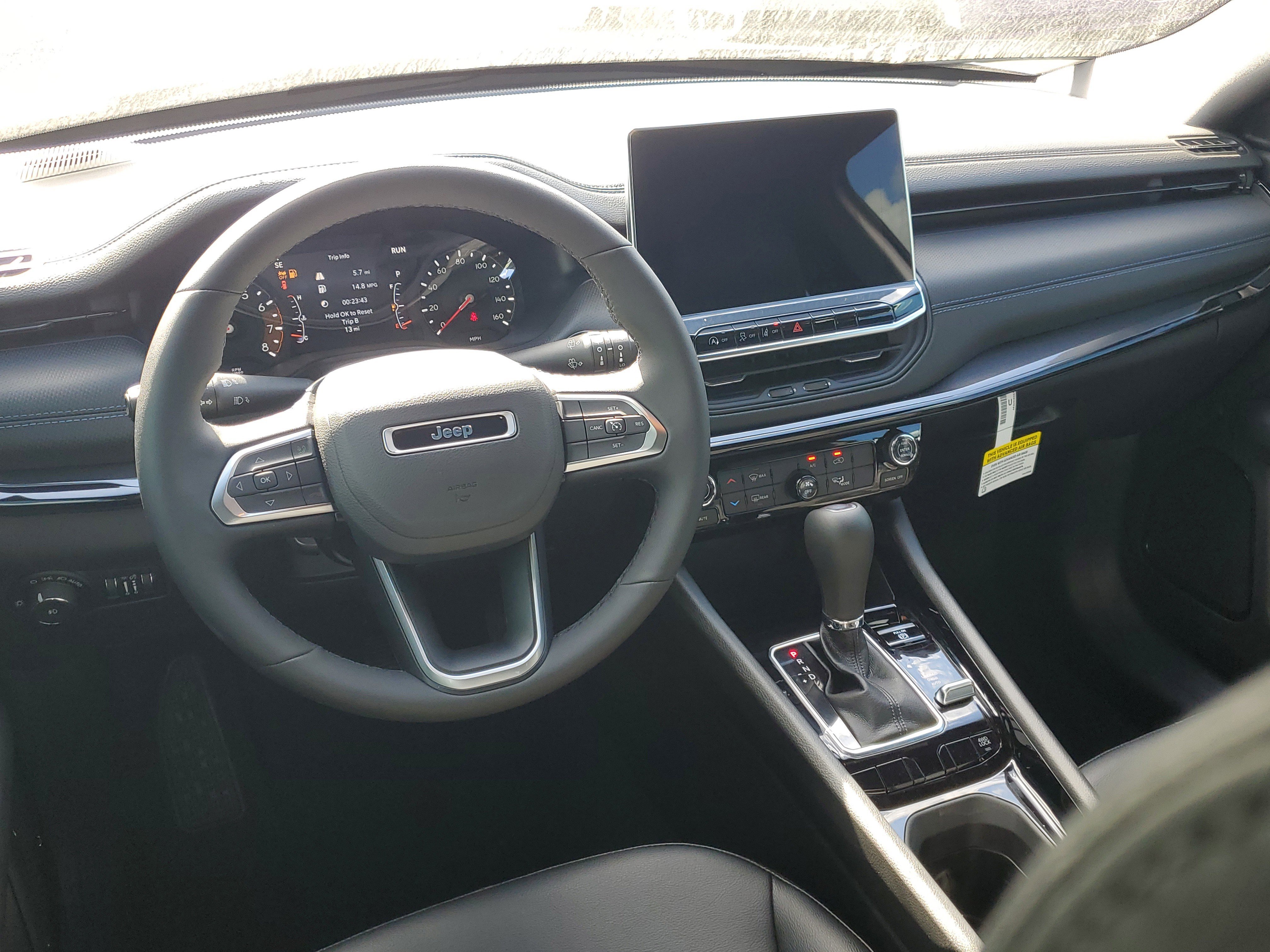 New 2026 Jeep Compass Latitude image 6