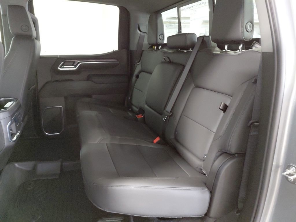 New 2026 Chevrolet Silverado 1500 LTZ AWD/4WD image 18